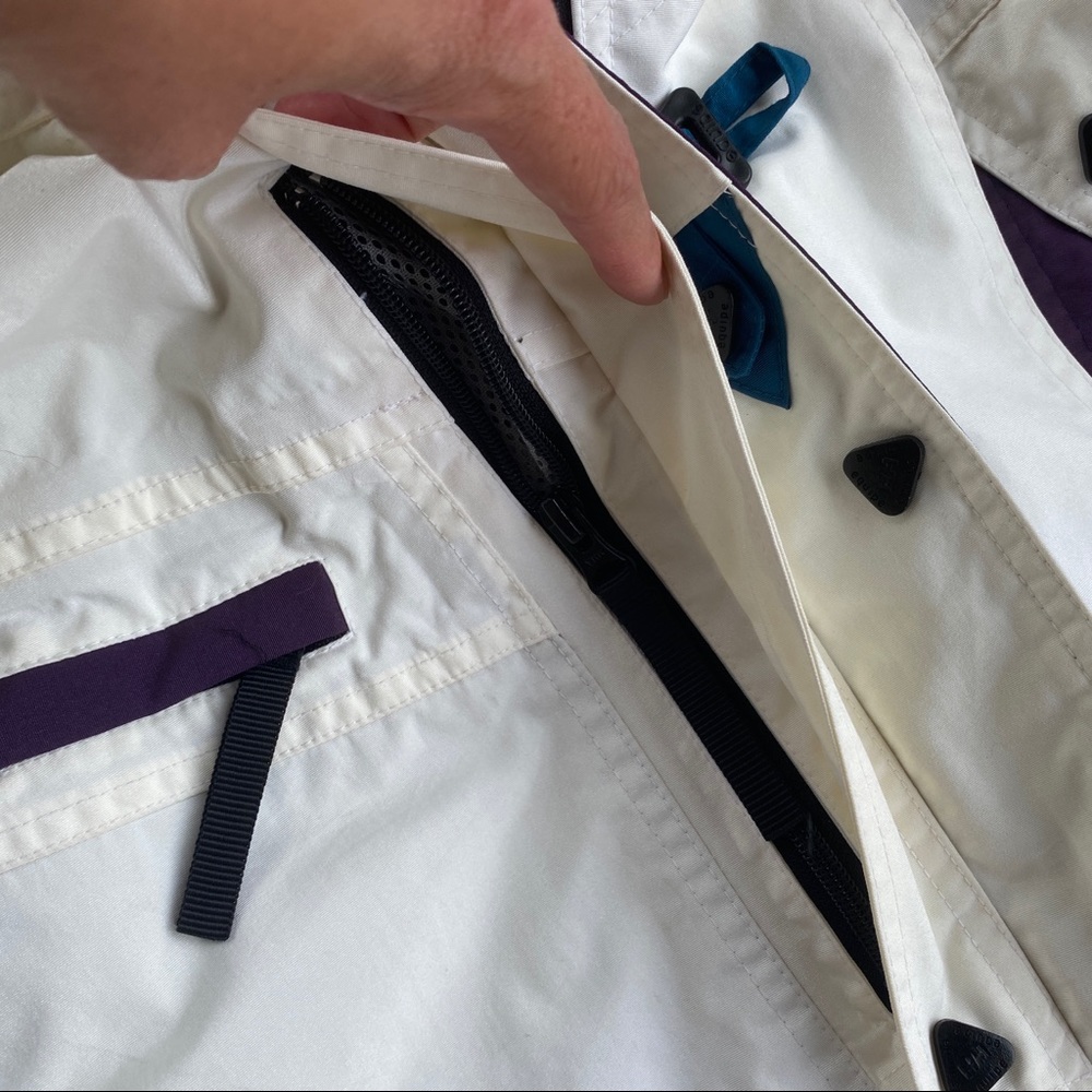 Helly Hansen White and Purple Ski Jacket - Picture 6 of 16